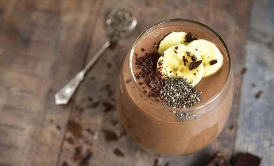 Vitamina de whey com 3 ingredientes melhora o ganho de massa muscular